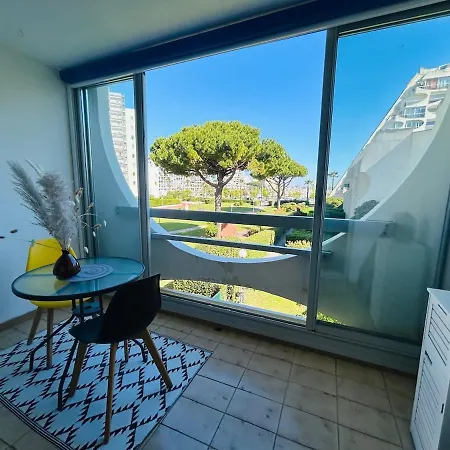 Duplex Centre Parking Vue Jardin Et Port La Grande Motte